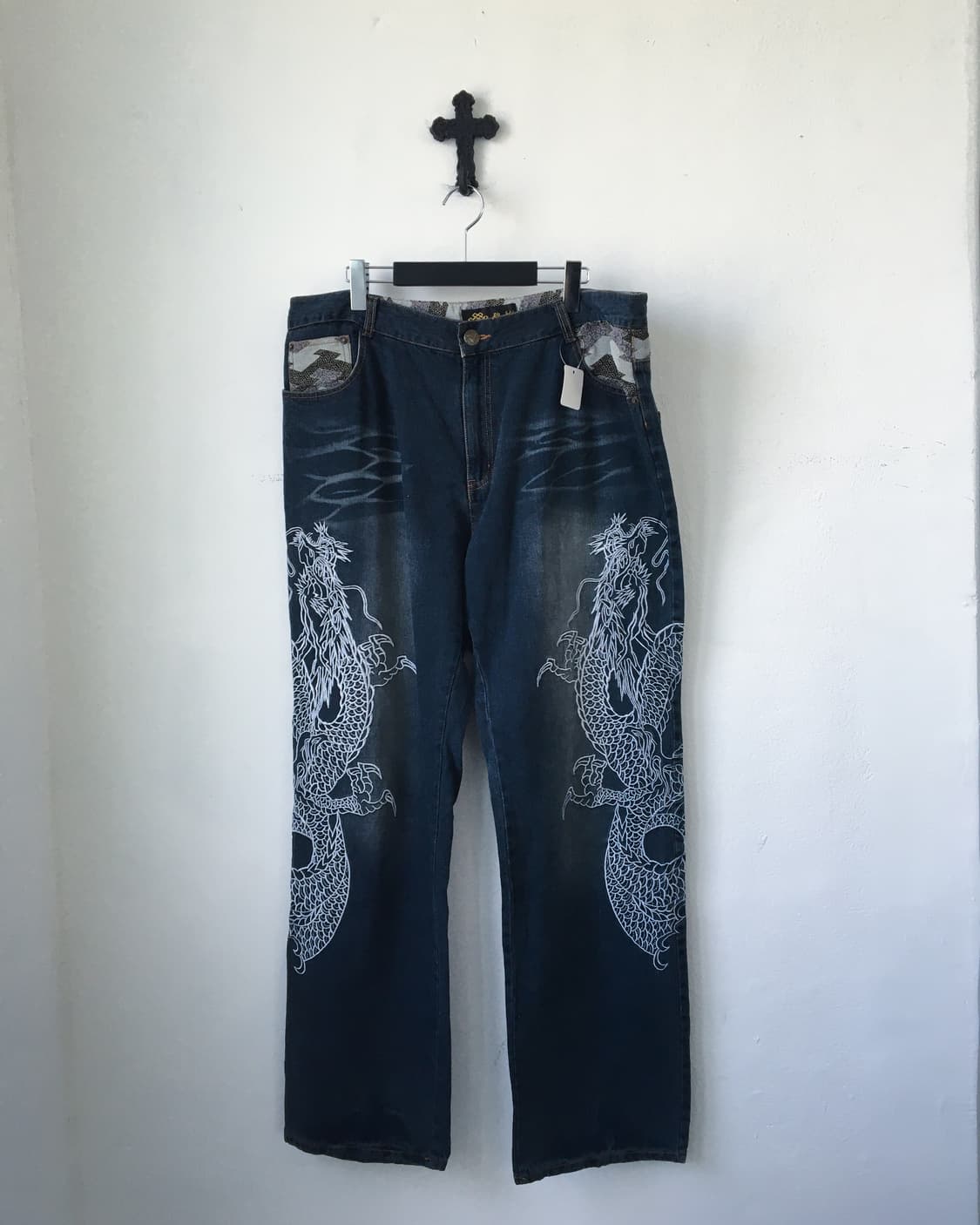 Oriental needle work denim pants 상품이미지1