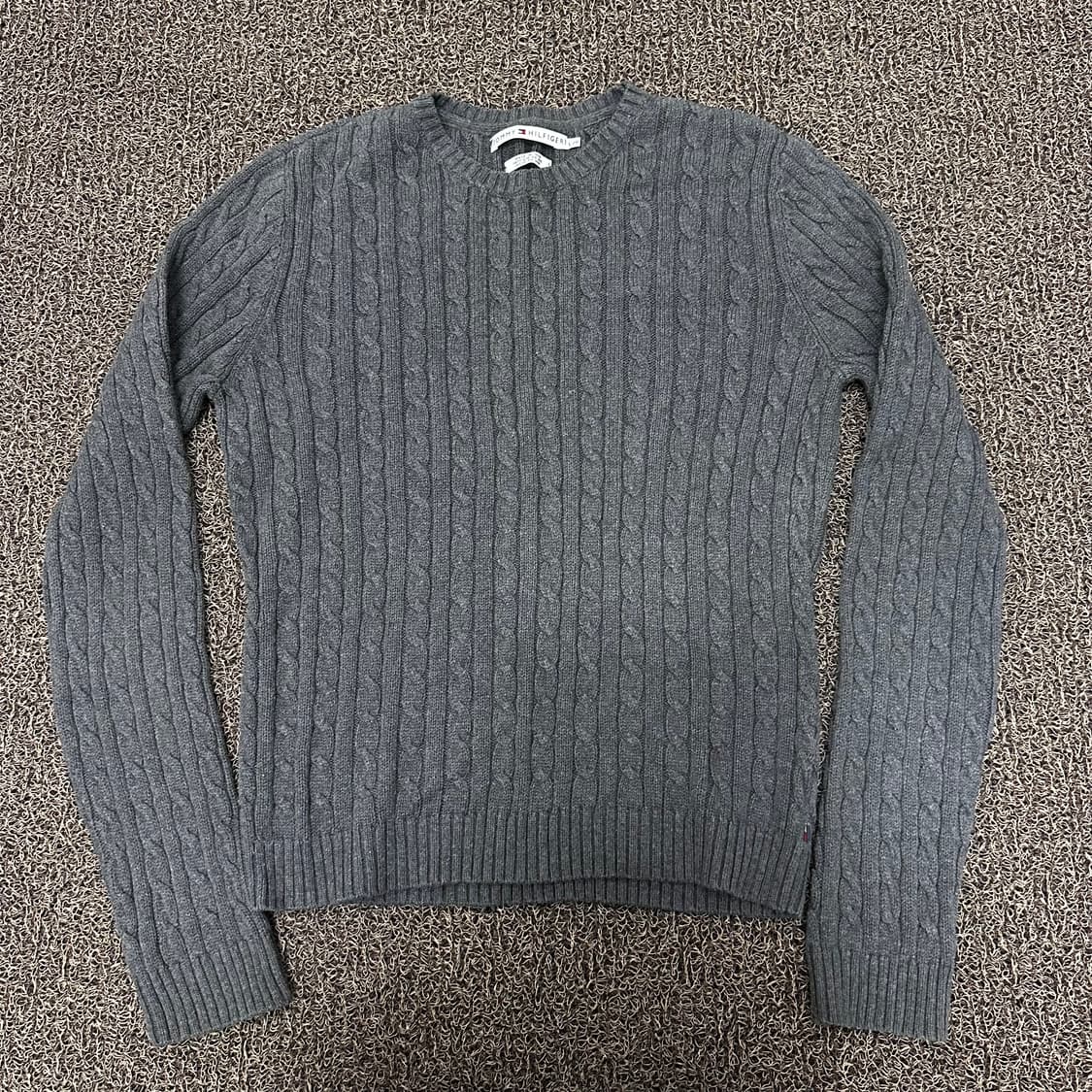 타미힐피거 여성 케이블 꽈배기 니트 차콜 L 상품이미지1