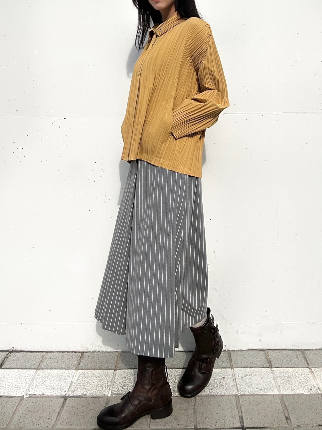 Tutleneck pleats zip up / yellow 상품이미지1