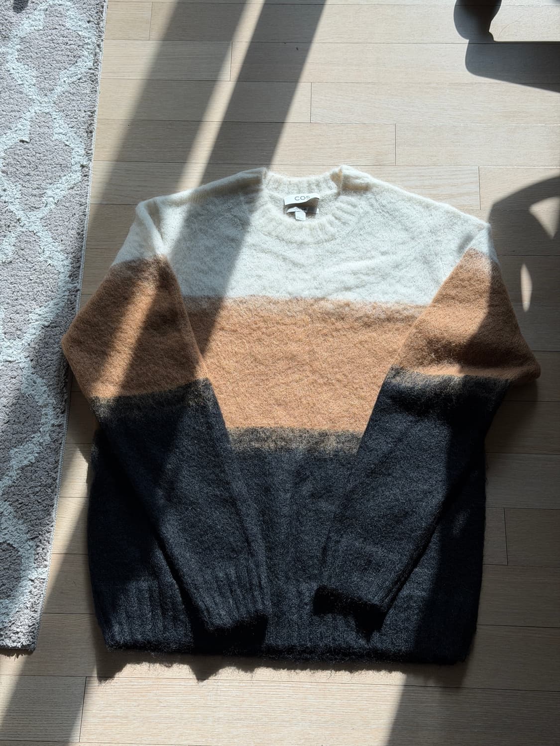 COS 니트 상품이미지1