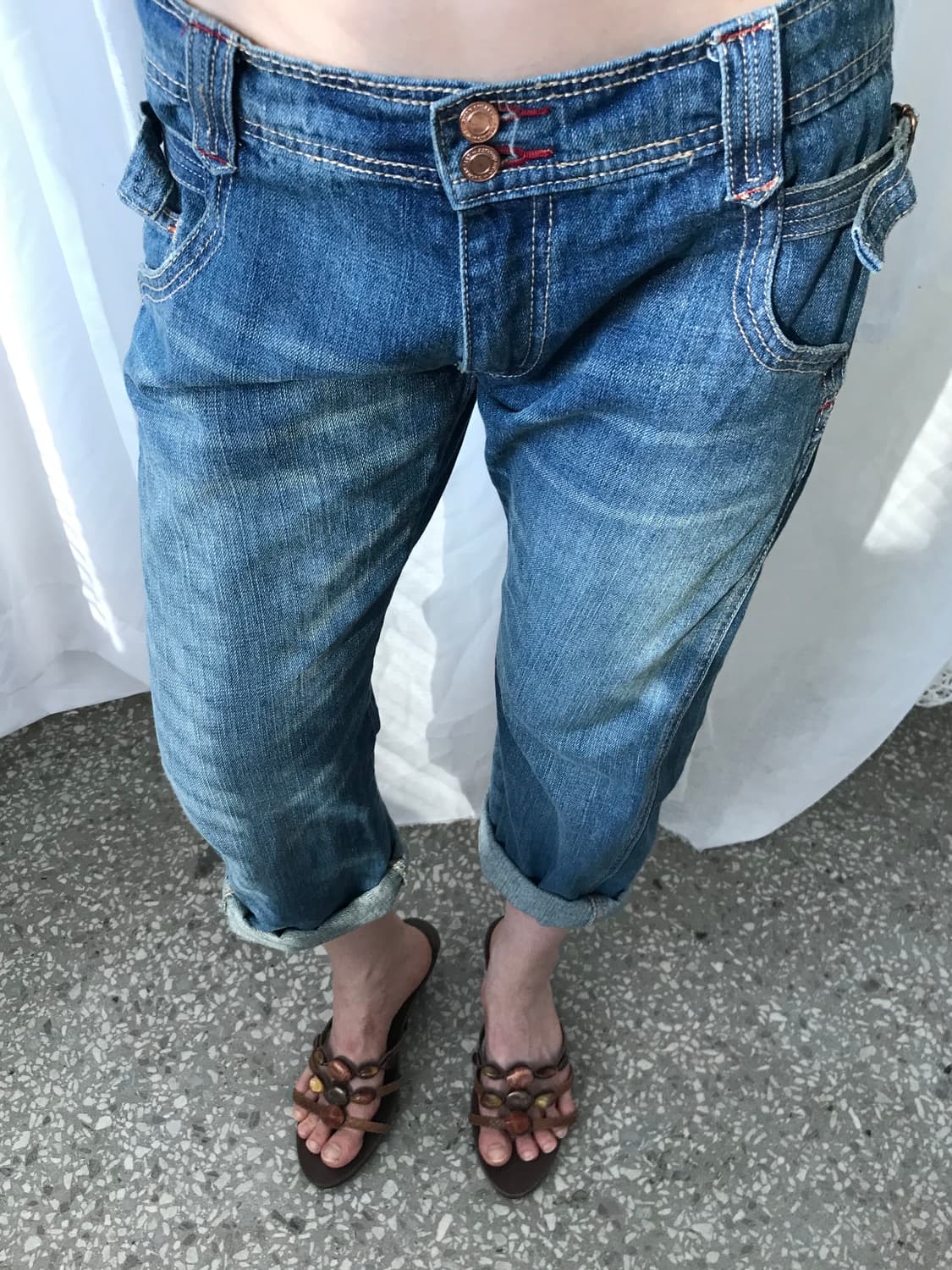 스티치 디테일 로우라이즈 크롭 팬츠 상품이미지6