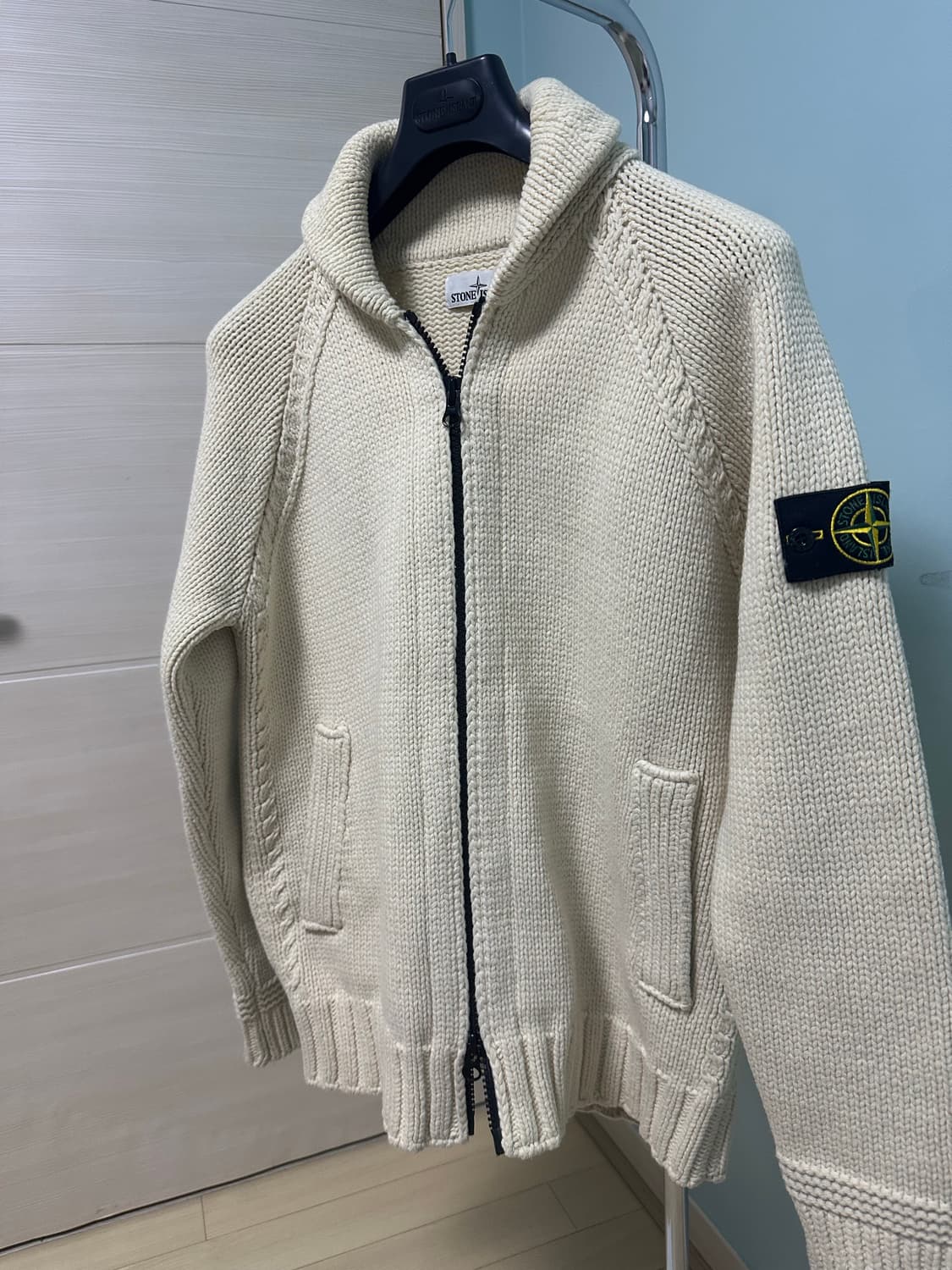 스톤아일랜드 아이보리 헤비 니트집업 L 사이즈 상품이미지4