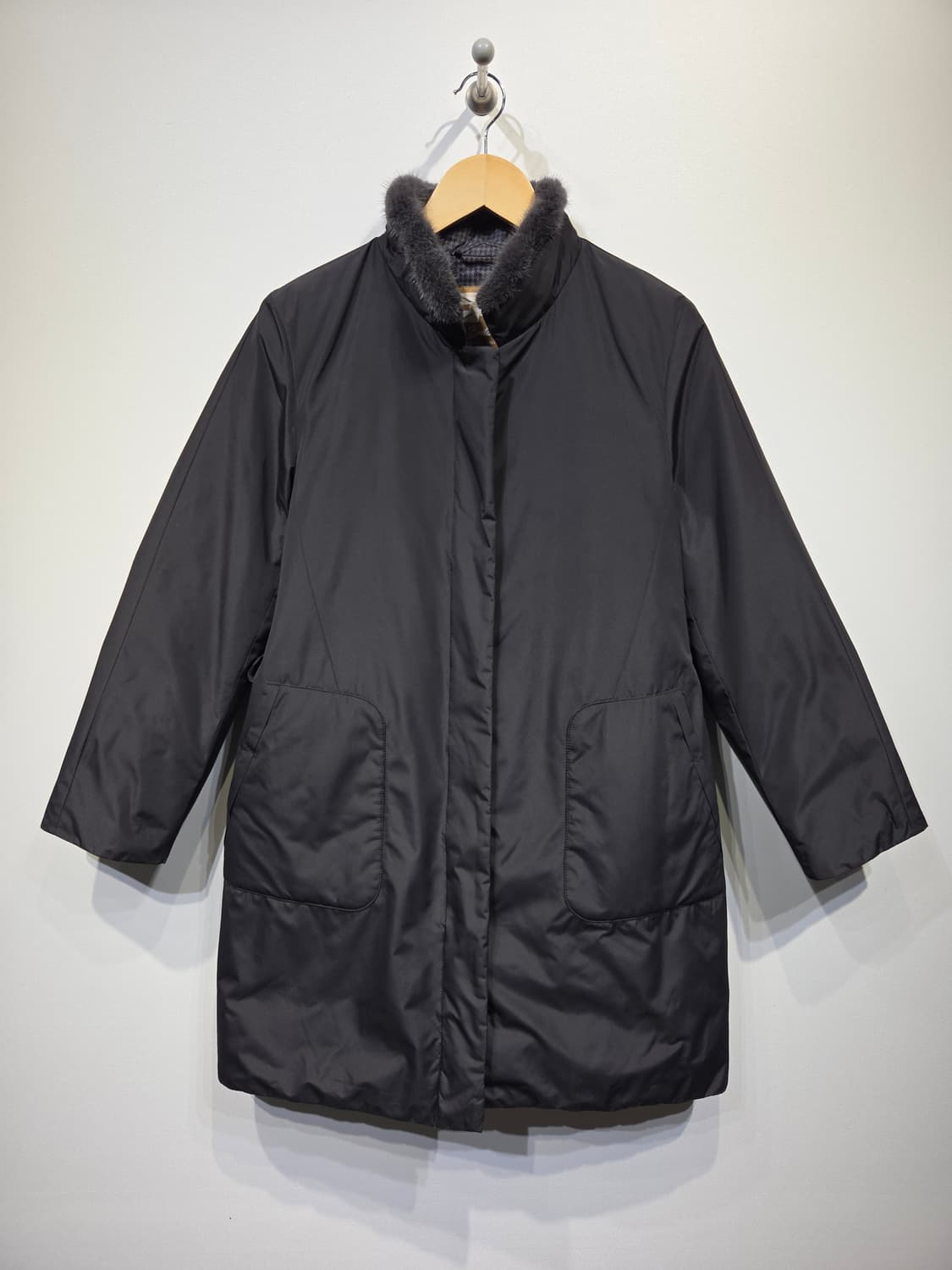 Merc London 머크런던 밍크 배색 덕다운 롱 코트 상품이미지2