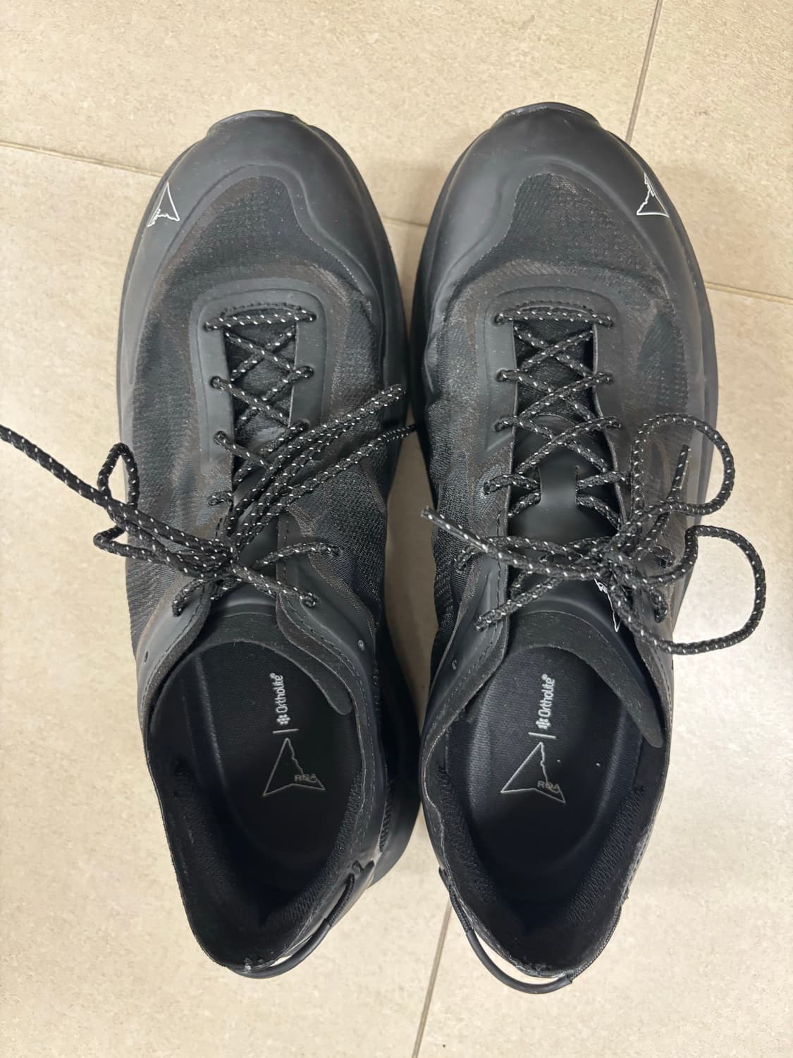 로아 하이킹 셀라 블랙 44 roa hiking sella black 상품이미지1