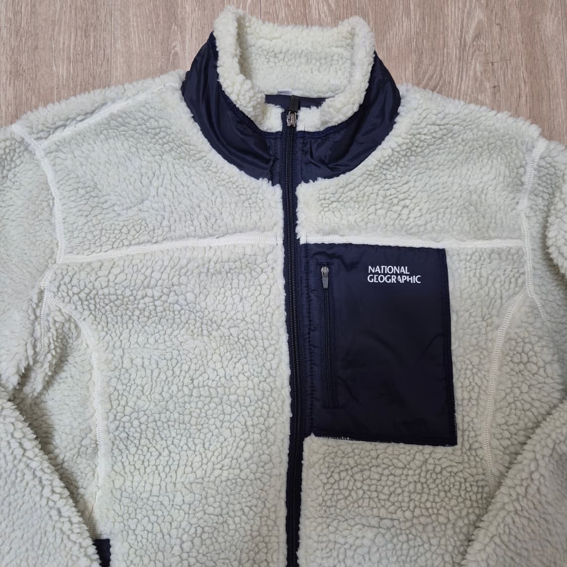 내셔널지오그래픽 로고 뽀글이 후리스 자켓 상품이미지2