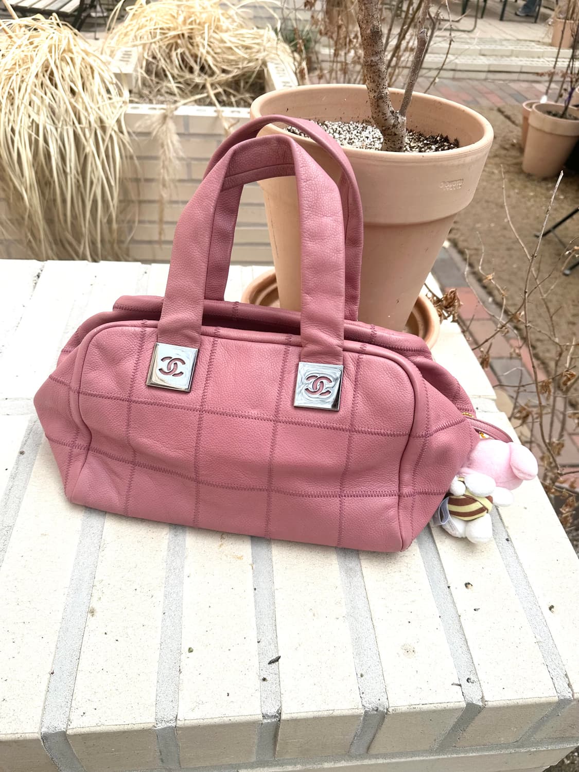 [정품] 샤넬 로고 핑크 보스턴백 상품이미지1
