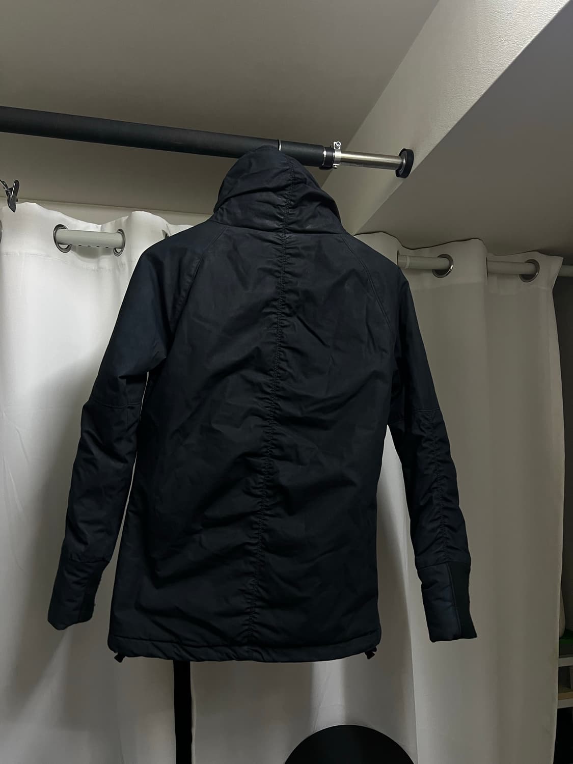 Ripvanwinkle Asymmetric Down Jacket 상품이미지2