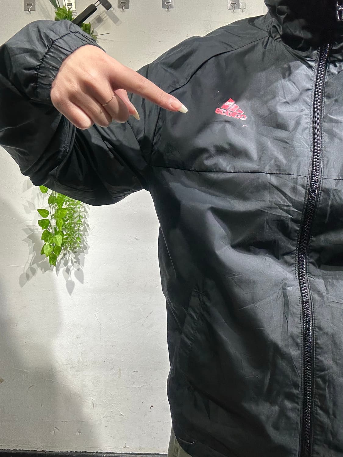 아디다스 블랙 핑크 스펠아웃 바람막이 자켓 S 상품이미지4