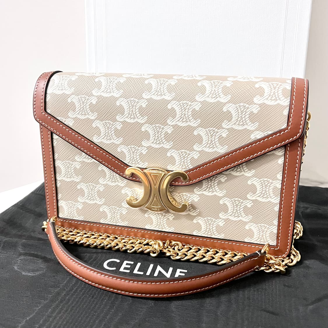 [새상품] 셀린느 마고 체인 지갑 카프스킨 그레지 숄더백 가방 상품이미지2