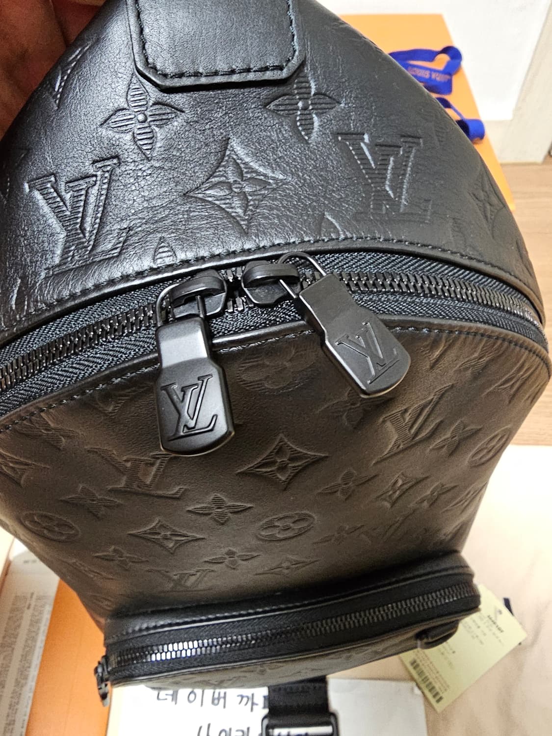 루이비통 쉐도우 올레더 모노그램 레이서 슬링백 크로스백 상품이미지10