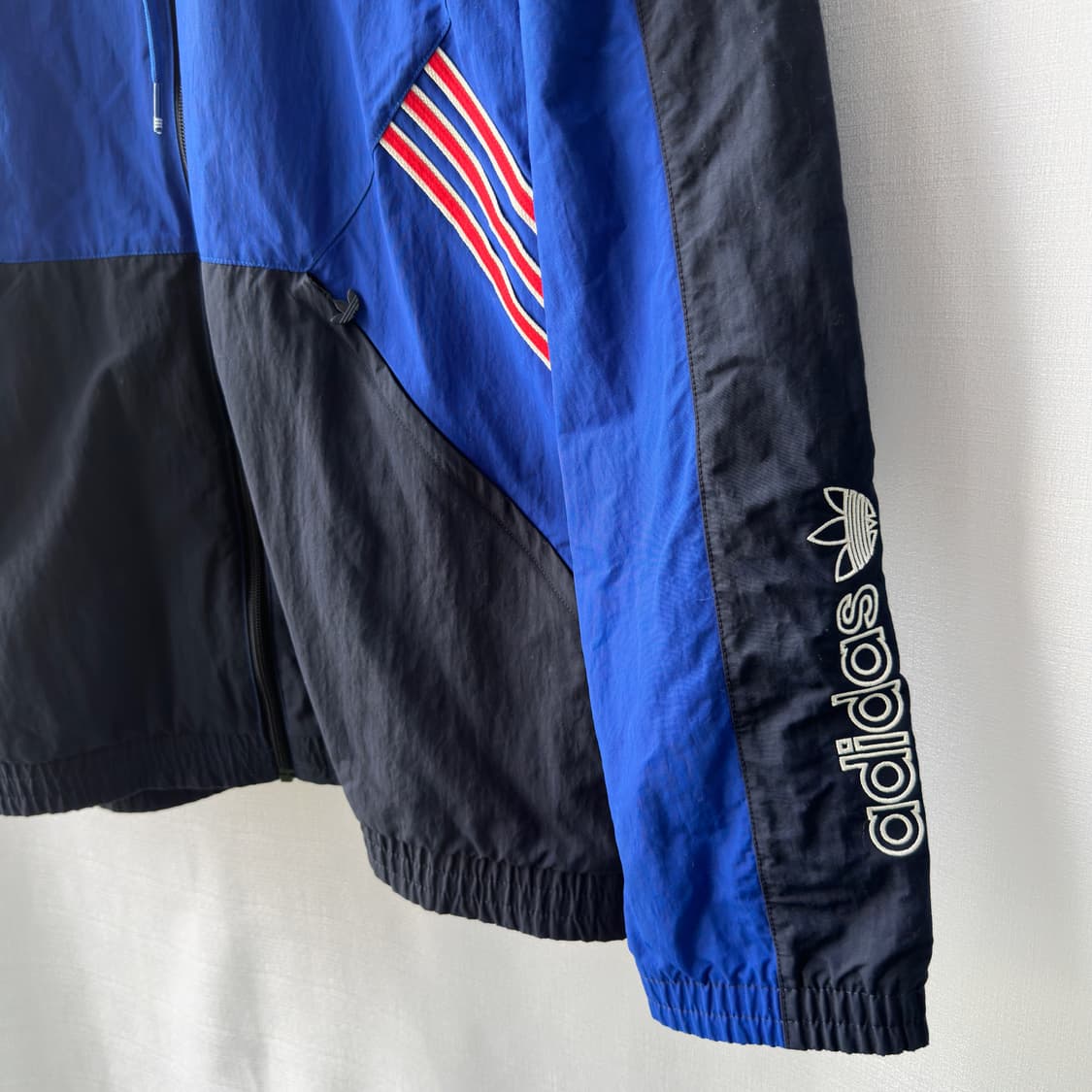 아디다스 SPRT 트레포일 자수 나일론 바람막이 자켓 블루 XL 상품이미지5