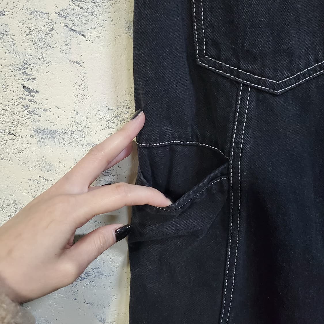 에잇세컨즈 여성 카고 흑청 데님 스커트  상품이미지4