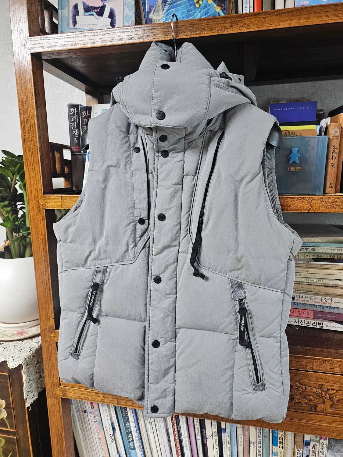 씨피컴퍼니 조끼 패딩 팔아요!!! 패딩조끼 패딩 cp컴퍼니 베스트 자켓 상품이미지2