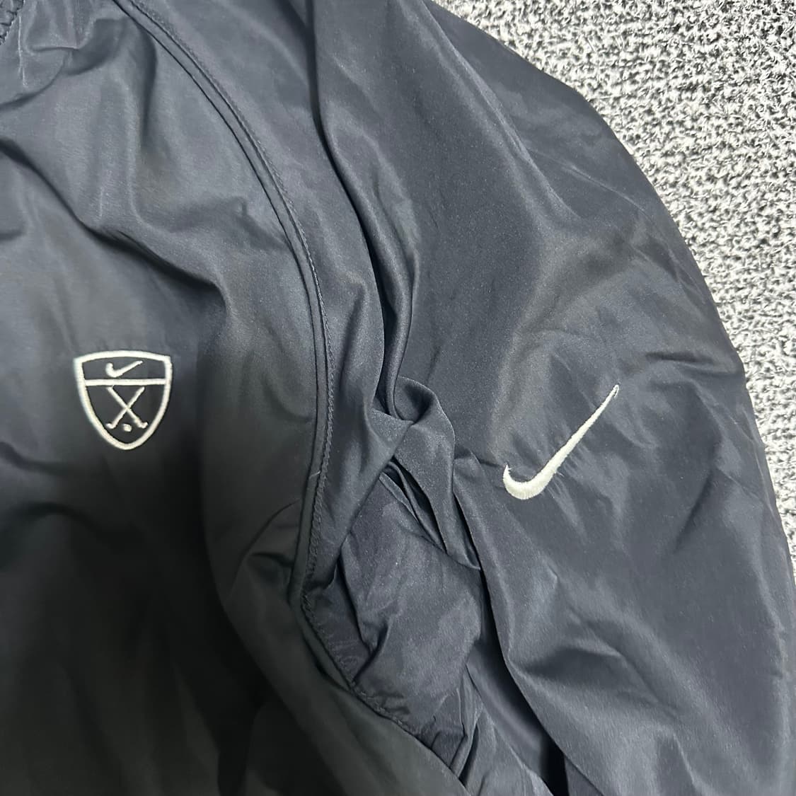 (XL) 나이키 올드스쿨 웜업 블랙 V넥 상품이미지3