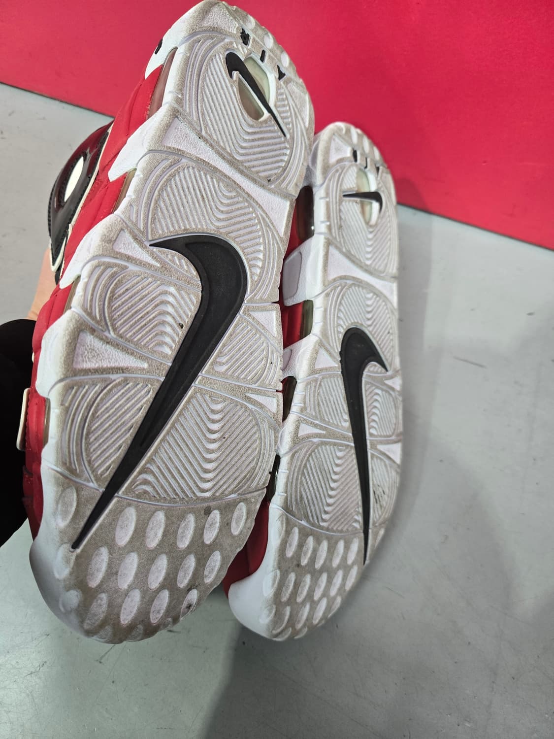 나이키 업템포 96 불스 상품이미지4