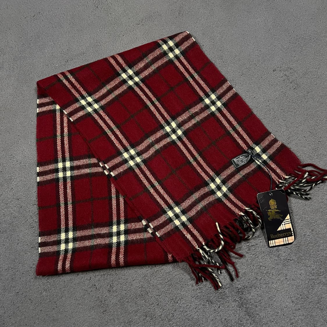 버버리 램스울 레드 체크 머플러 상품이미지3