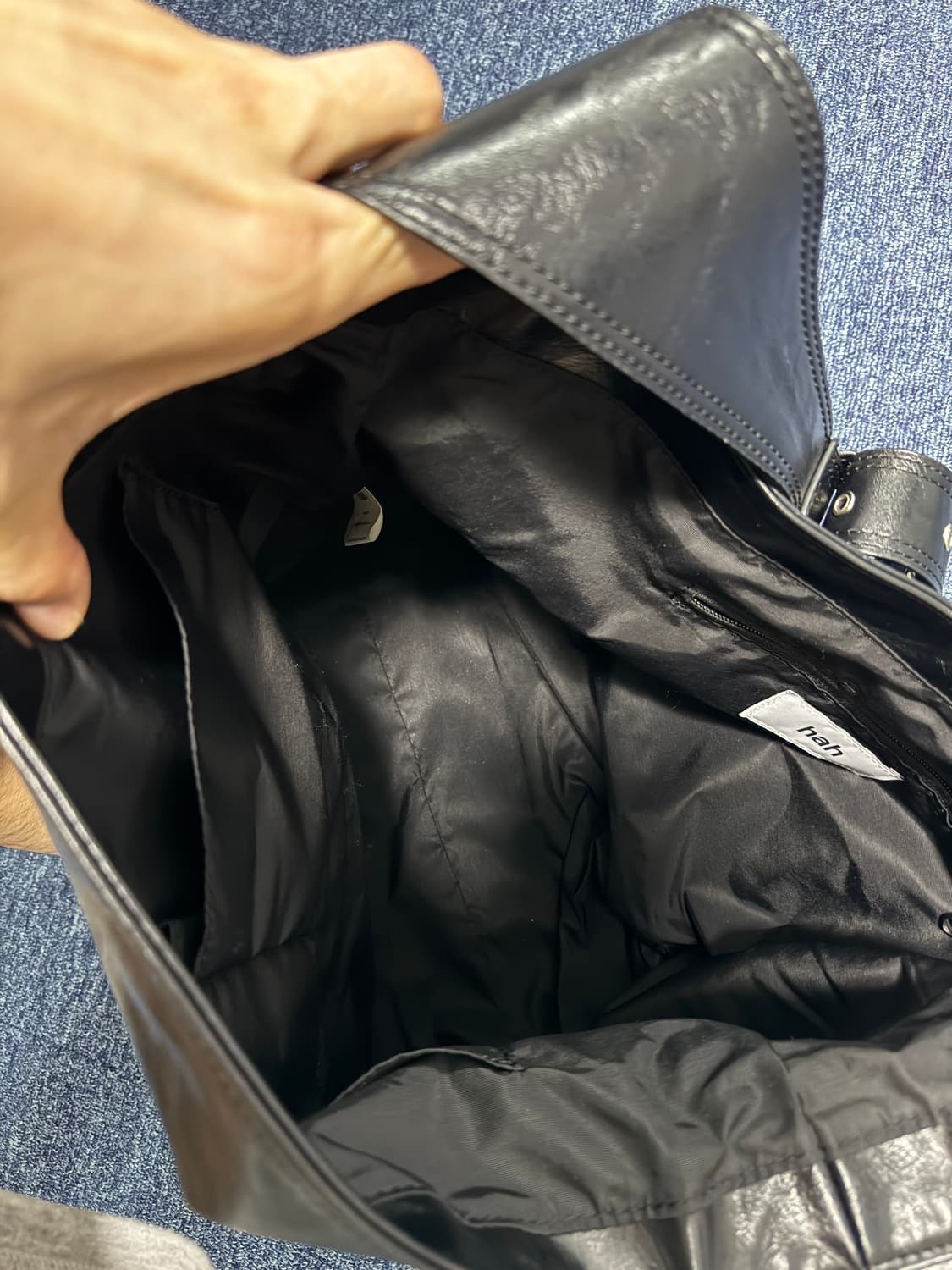 하아카이브 함준수 Hh 벨티드 백 2way 블랙 상품이미지4