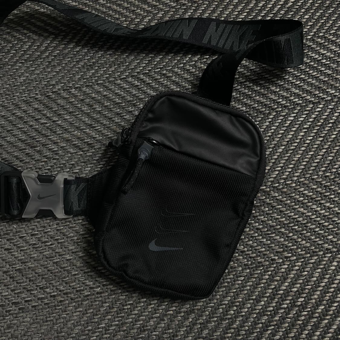 나이키 스포츠 에센셜 힙팩 미니 크로스백y 4822 상품이미지2