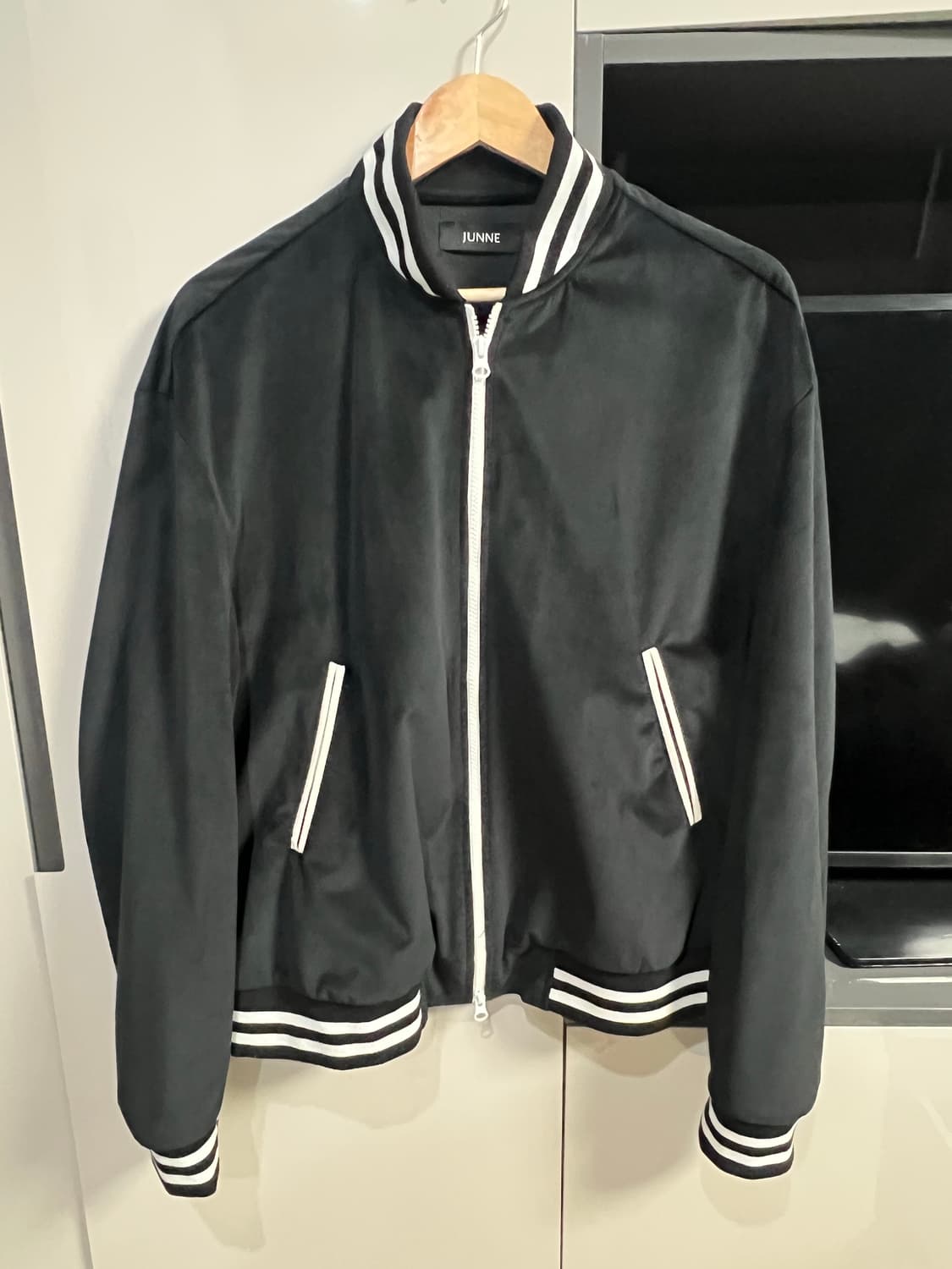 준느 J29 black 라지 사이즈 상품이미지1