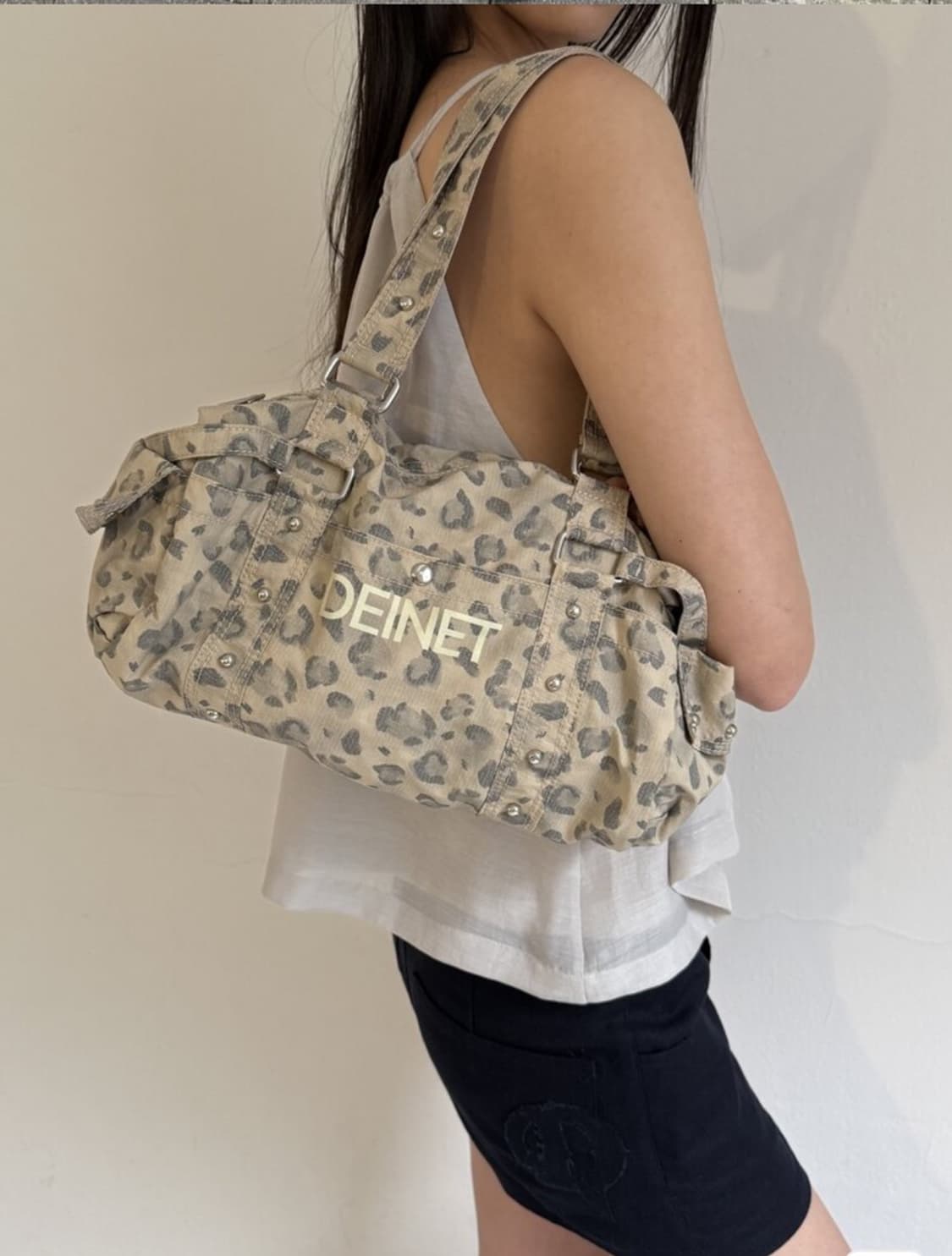 DEINET LOGO DUFFLE MINI BAG IN LEOPARD 상품이미지1