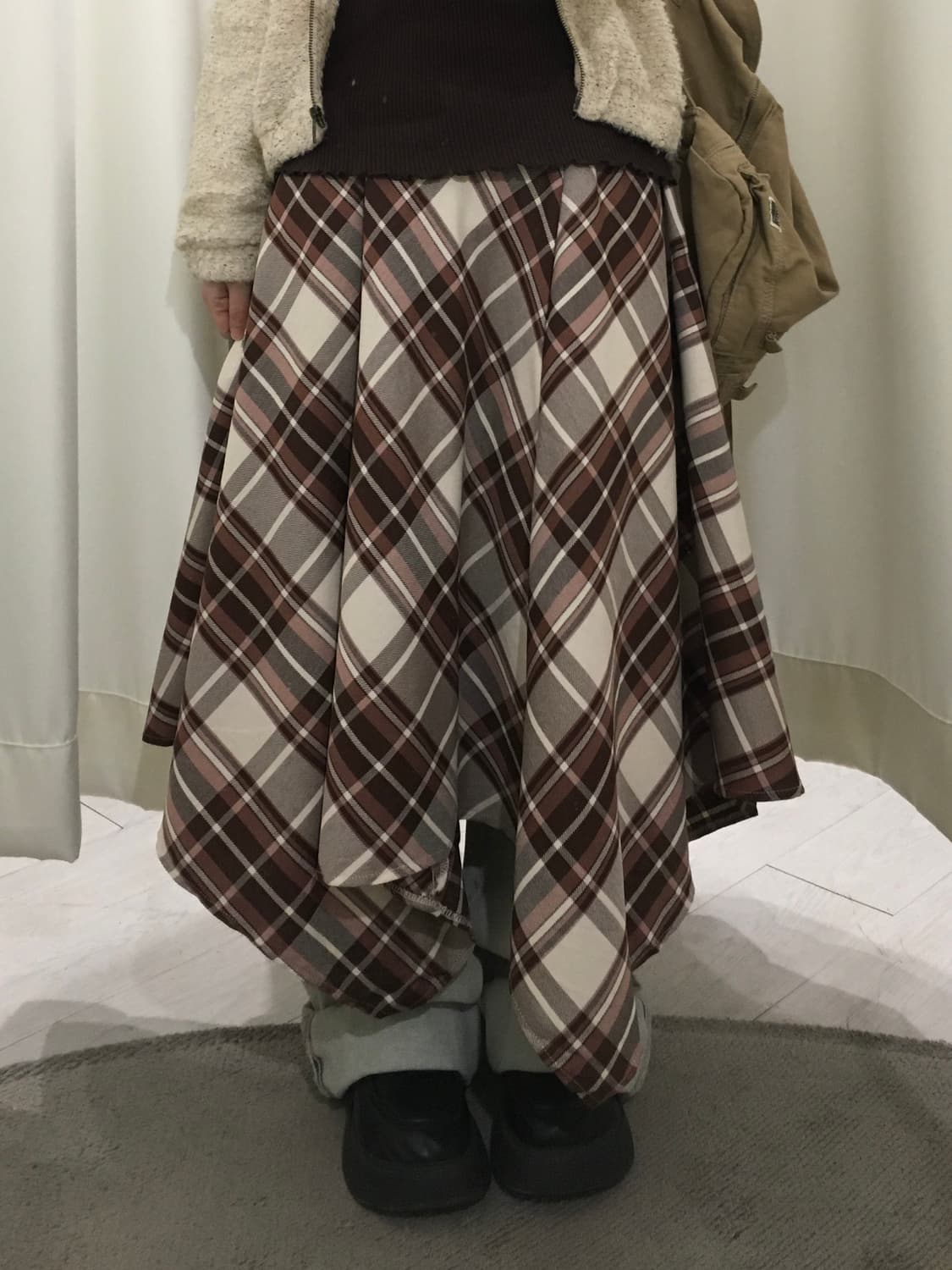 Check Asymmetrical Skirt 상품이미지1