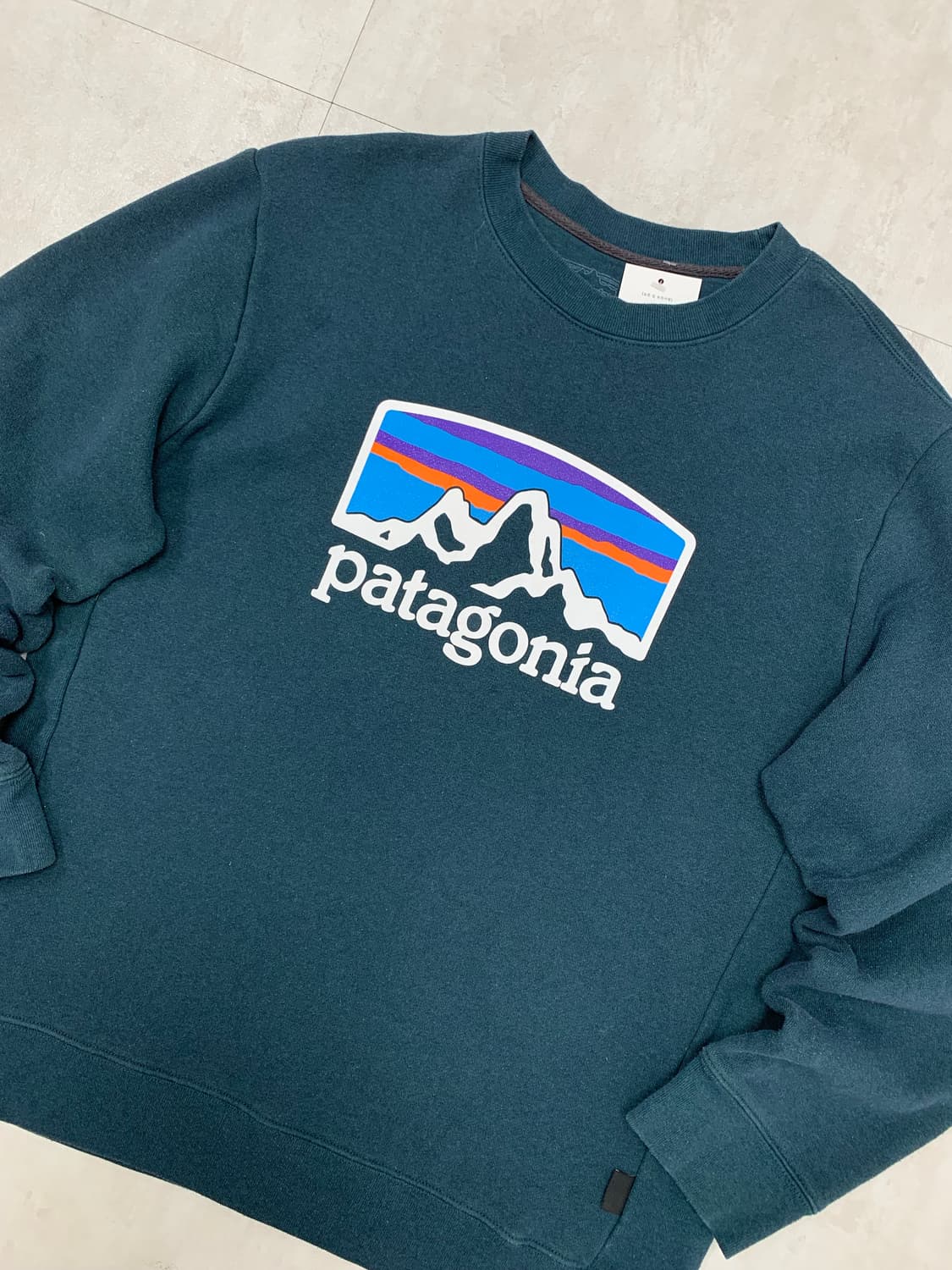 파타고니아 청록 맨투맨 #623 상품이미지2