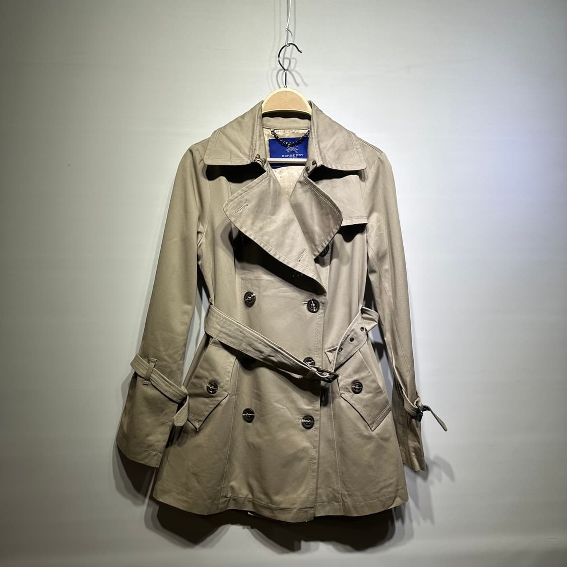 버버리 트렌치 코트 판매합니다 상품이미지1