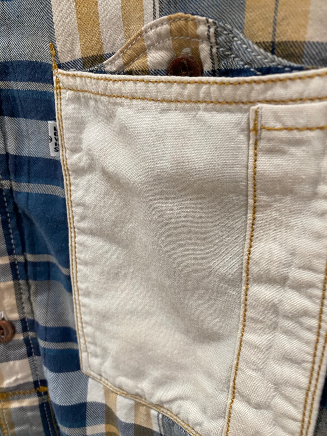 리바이스 화이트탭 셔츠 상품이미지2