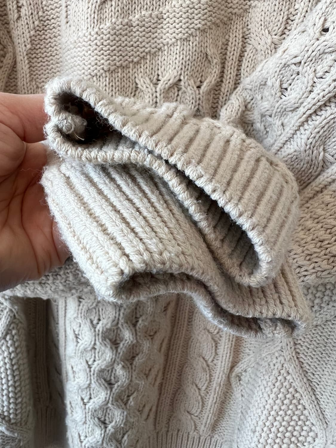 나이키 남여공용 아이보리 라운드 케이블니트
 상품이미지4