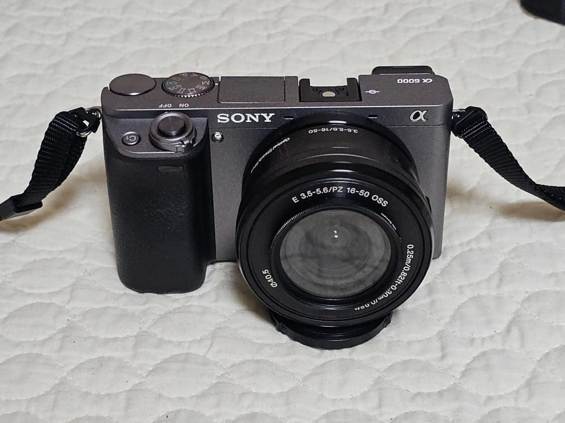소니 a6000 미러리스 카메라(컷수 500컷대) 상품이미지1