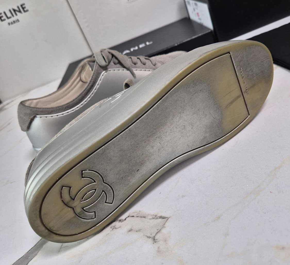 (정품) 샤넬 로우탑 스웨이드 스니커즈 36.5 상품이미지4