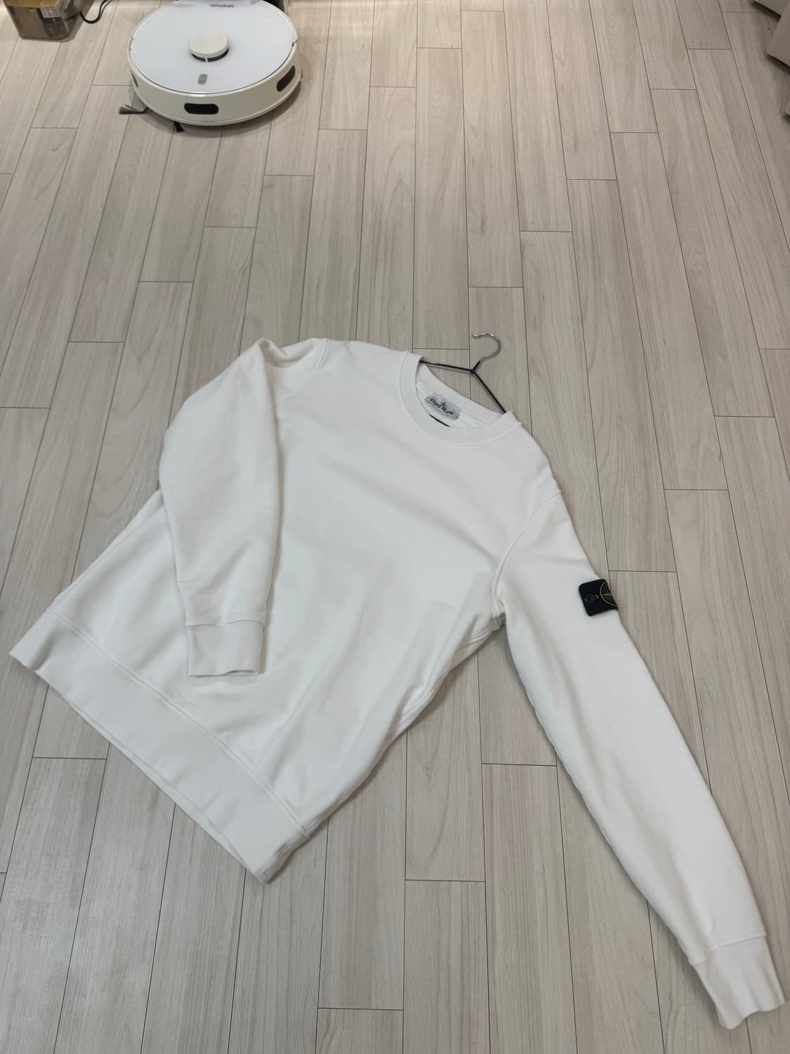 [정품/신형] 24ss 스톤아일랜드 맨투맨  상품이미지1