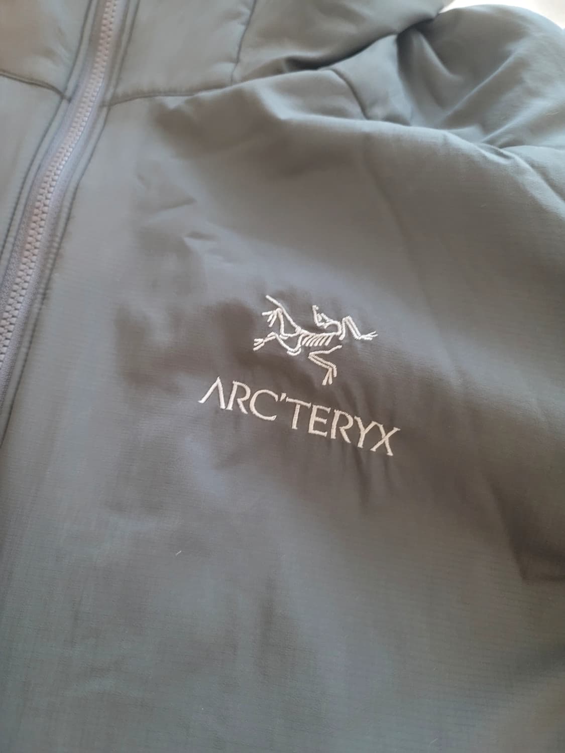 아크테릭스 아톰 LT 글리치 색상 L사이즈 상품이미지6