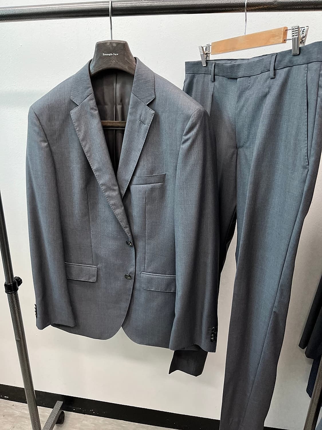 110,37) 휴고보스 슈트  상품이미지1