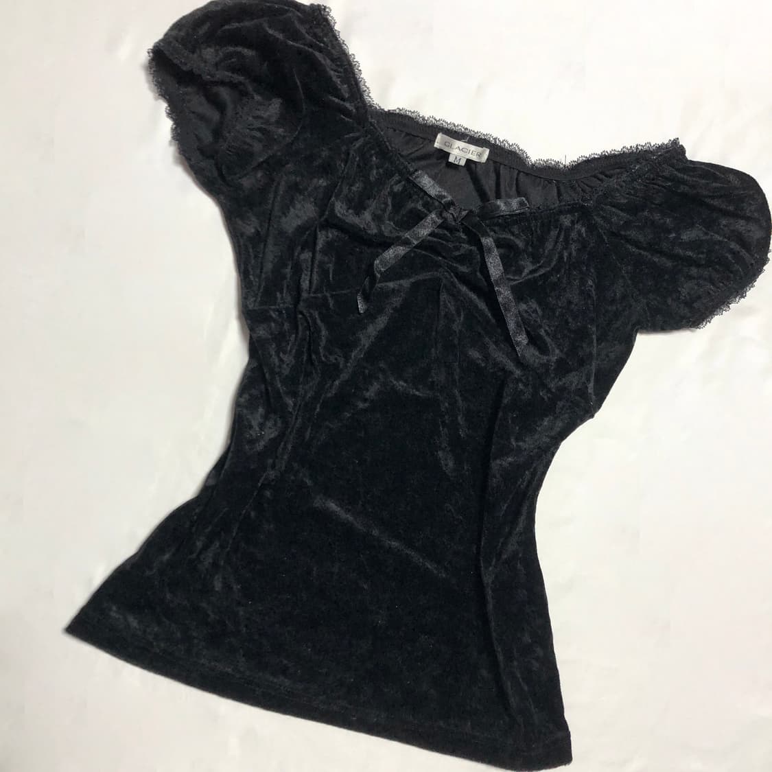 벨루어 리본 퍼프 슬리브 탑 블랙 상품이미지2