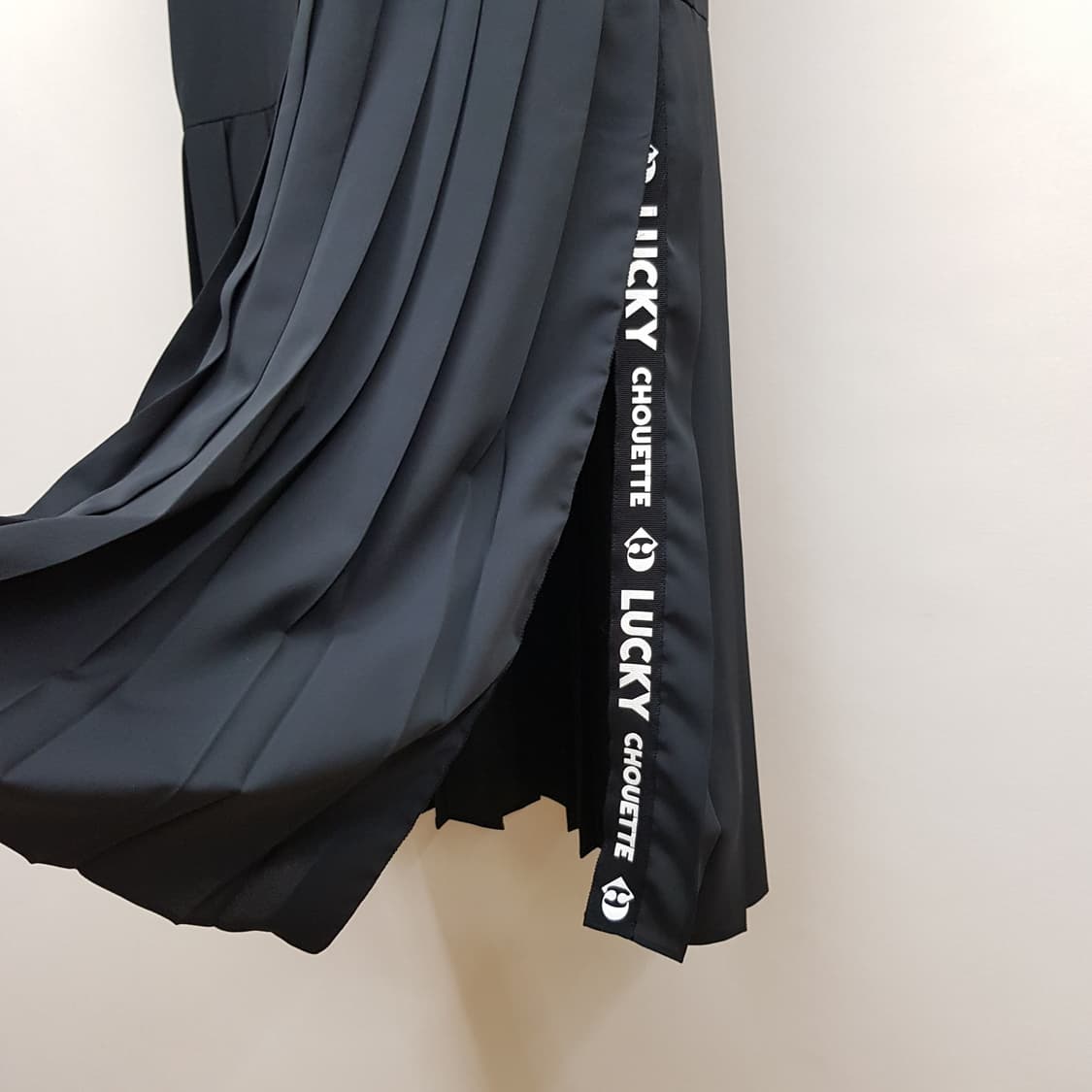 럭키슈에뜨 2023 플리츠 레이어드 원피스 36사이즈 상품이미지4