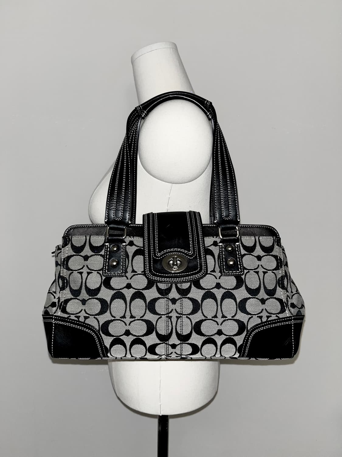 📦 Coach black Basic Shoulder Bag 상품이미지1