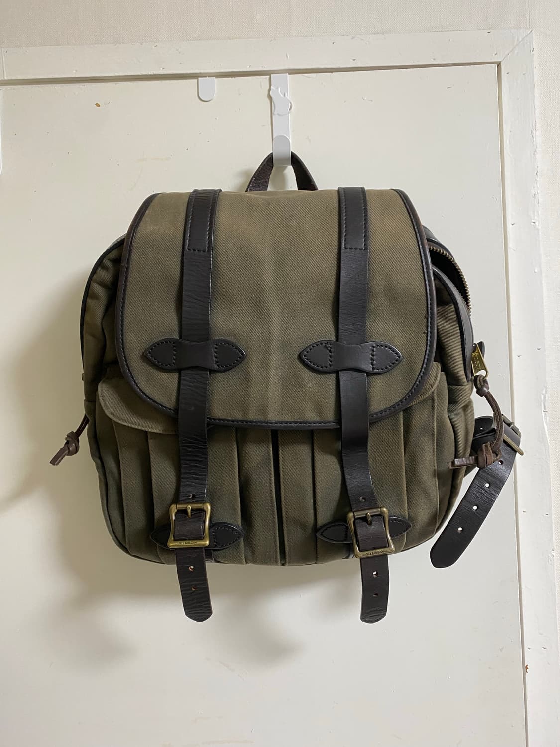 필슨 262 럭색 백팩 오터그린 상품이미지1