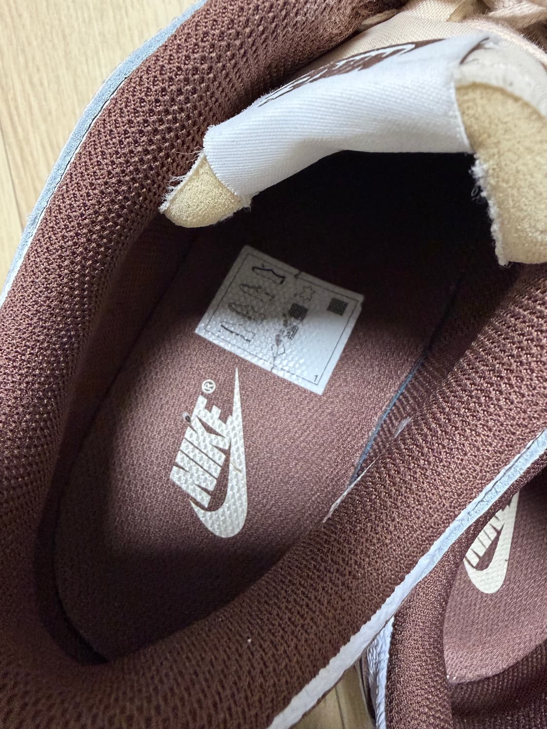 나이키 트레비스스캇 줌필드 290 상품이미지3