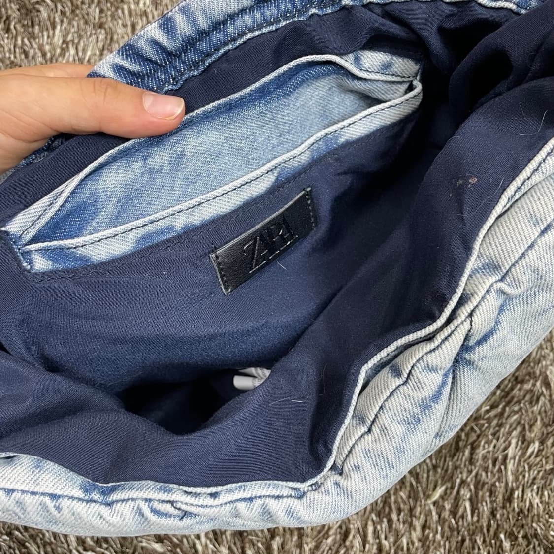 자라 ZARA 연청 데님 퀄팅 숄더백 상품이미지9