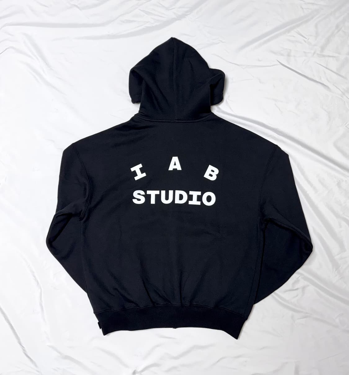 아이앱 스튜디오 후드 집업 블랙-26SS L사이즈 상품이미지3