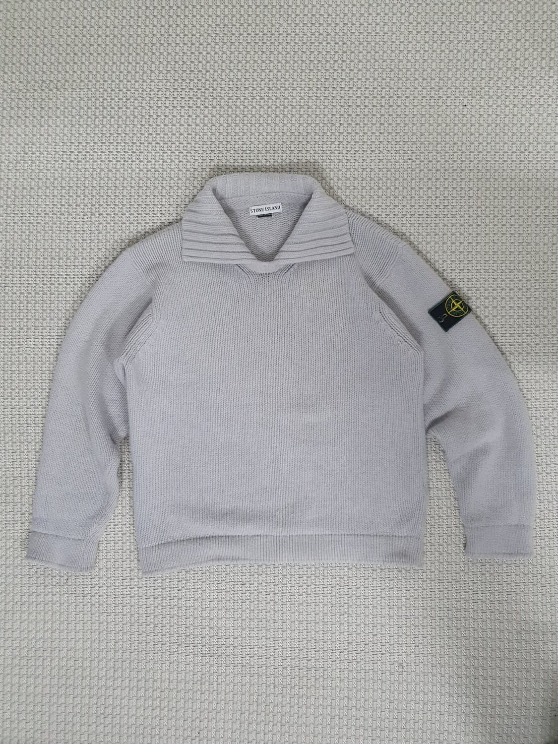 97AW 스톤아일랜드 그린 엣지 세일러 넥 그레이 니트 상품이미지4