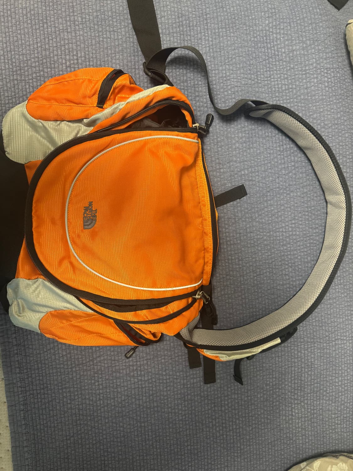 노스페이스 메신저백 상품이미지1