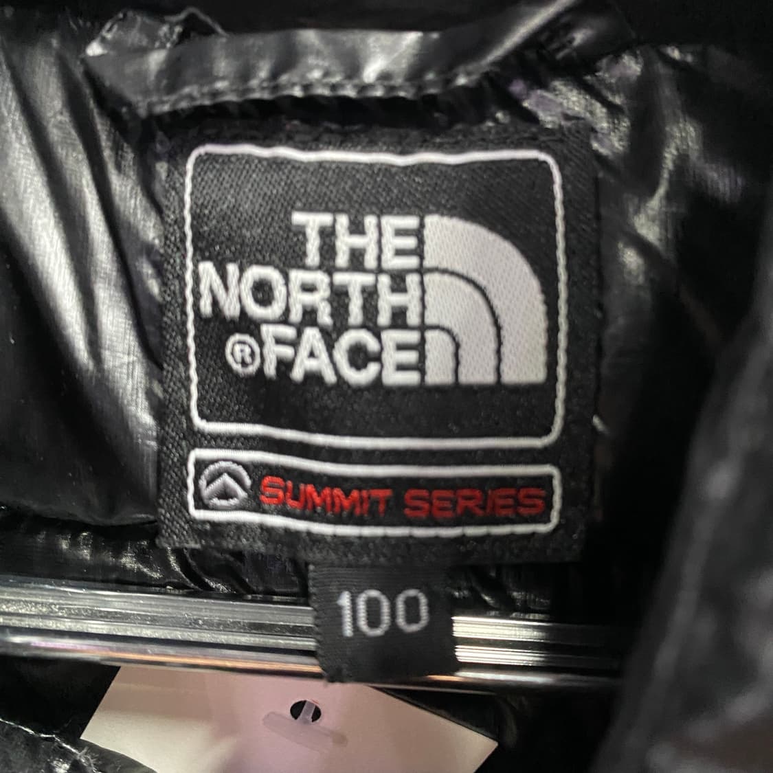 노스페이스 블랙 써밋 900 경량 패딩 B3635 상품이미지5