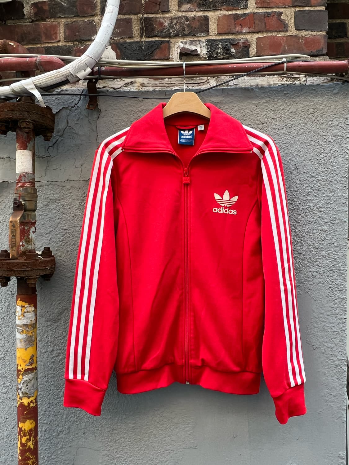 아디다스 빨간색 삼선 트랙 자켓 상품이미지1