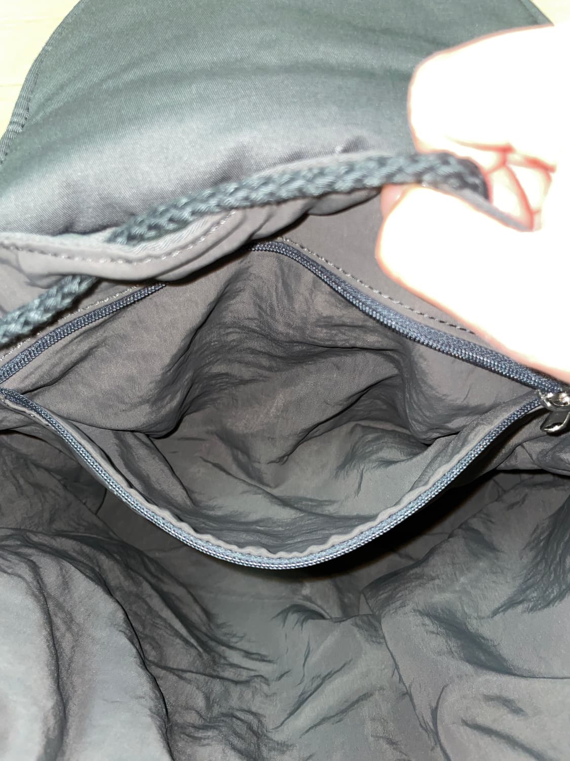 파히섬 탠스댄스 버튼 미니 백팩 차콜 상품이미지7