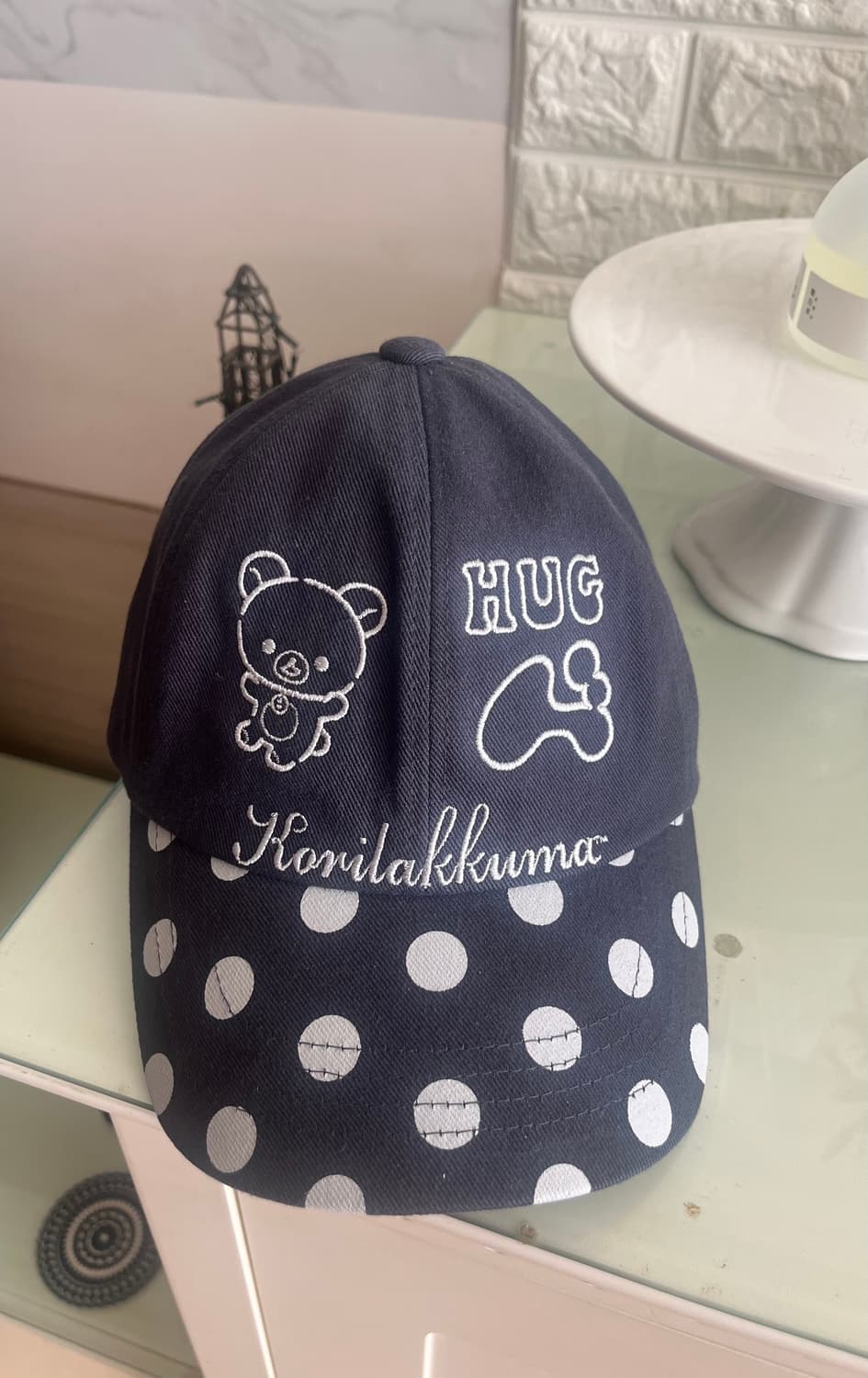 허그유어스킨 리락쿠마 콜라보 캡 모자 (차콜) 상품이미지1