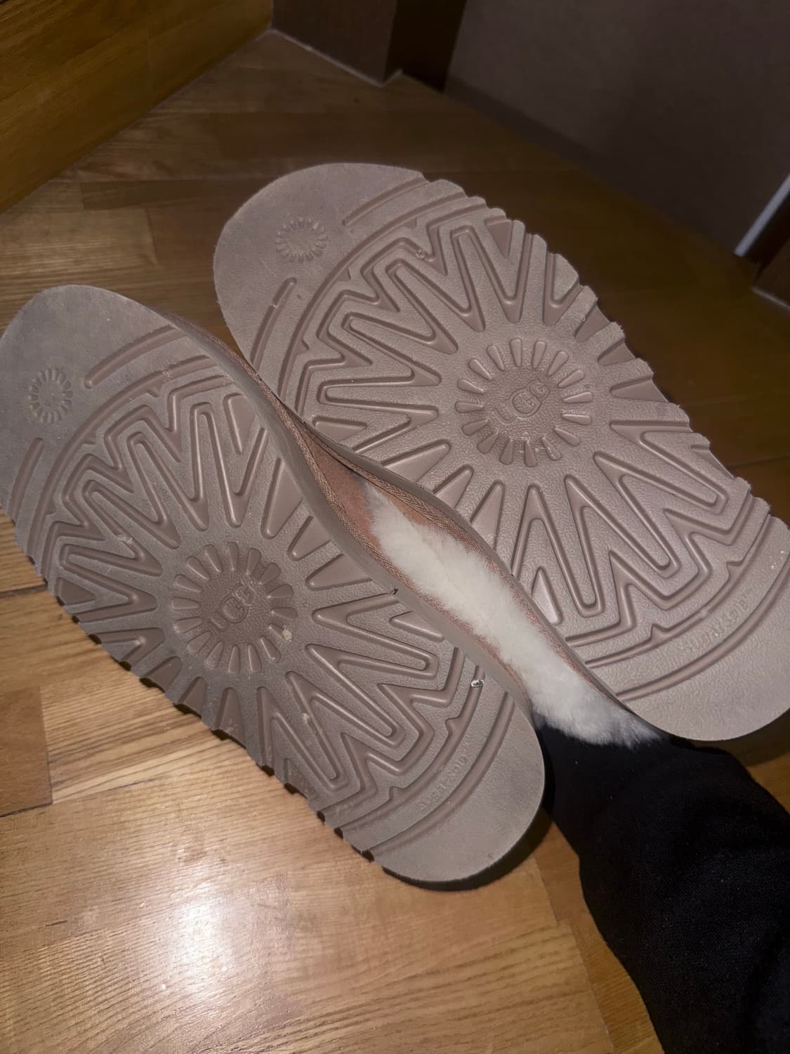 어그 타젤  220~230 상품이미지2