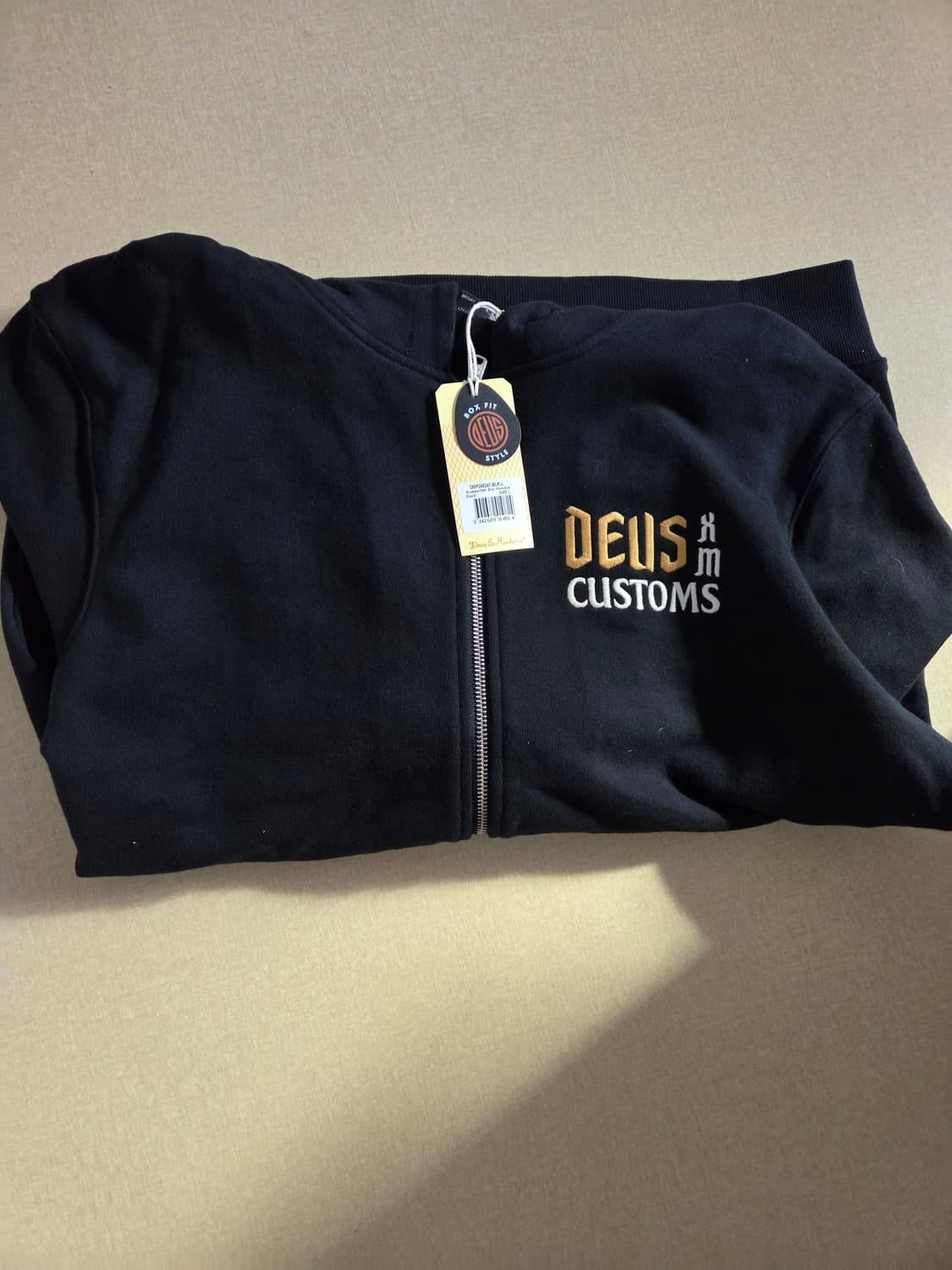 데우스 엑스 마키나 후드집업 L사이즈 새상품팔아요 상품이미지3