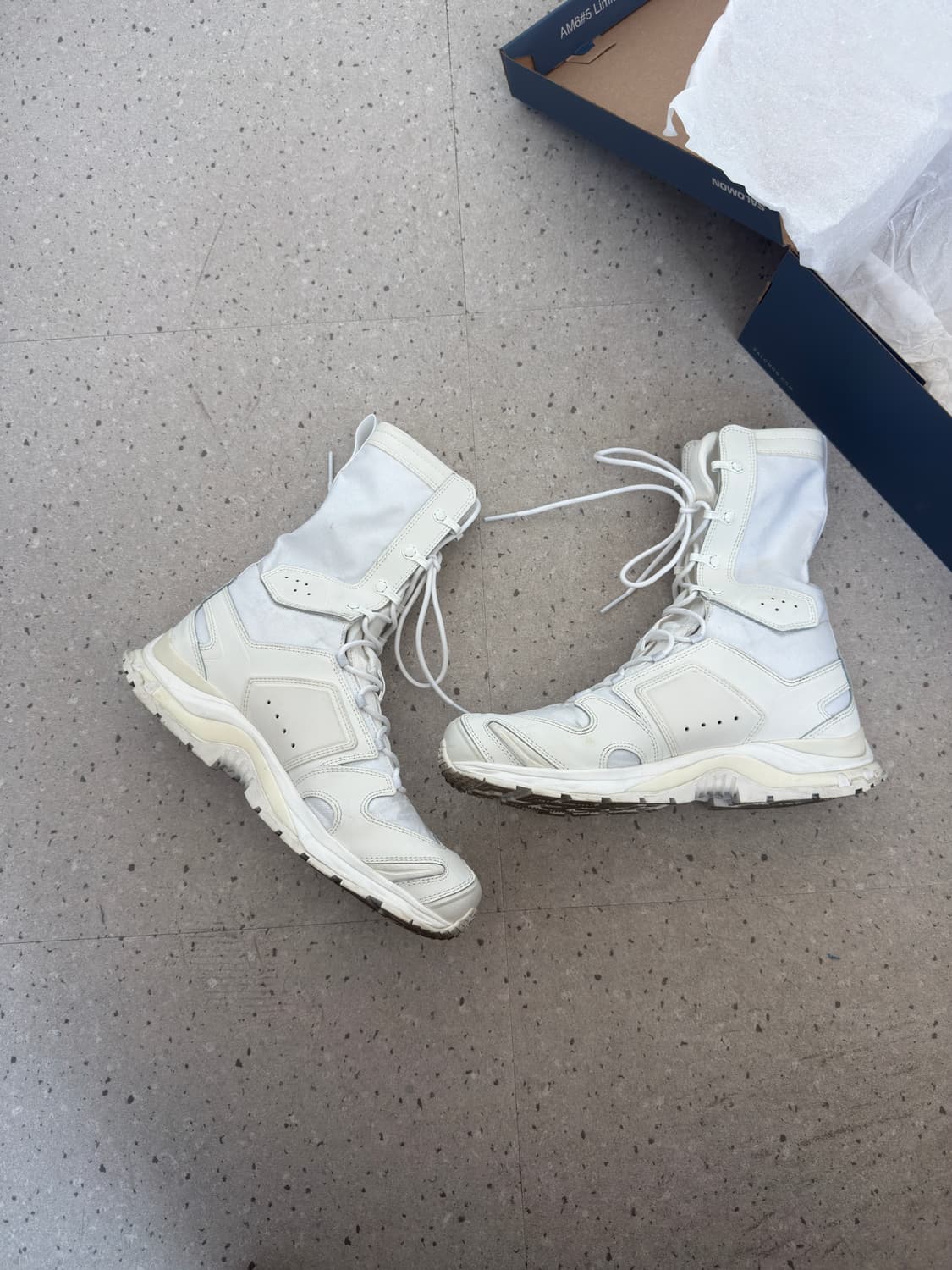 리에르 살로몬 275 상품이미지1